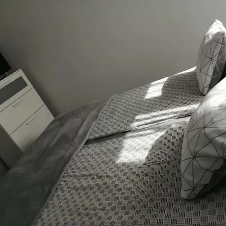 Rozsa Vendeghaz Apartment *