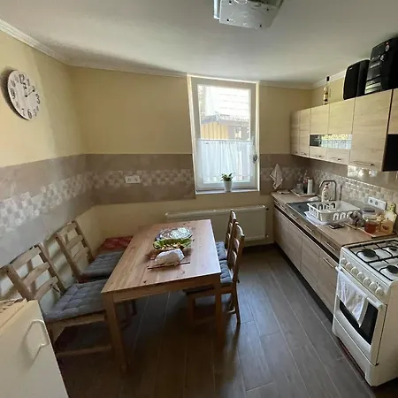 Rozsa Vendeghaz Apartment Abadszalok