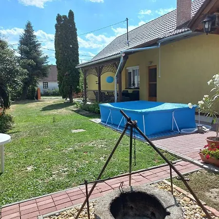 Apartment Rozsa Vendeghaz Abadszalok
